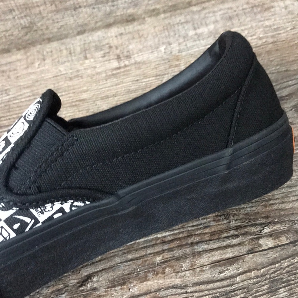 VANS CLASSIC SLIP ON BRAND NEW - Picture 8 of 16